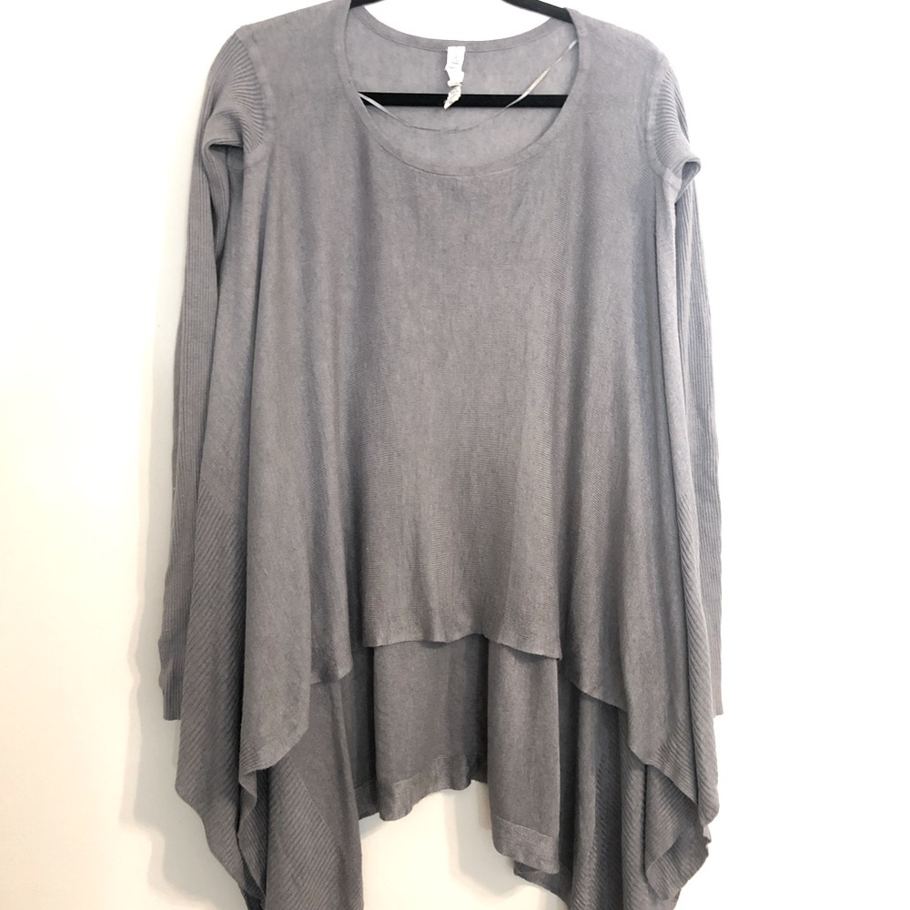 Lululemon high low grey sweater
